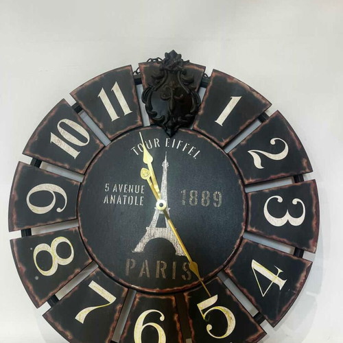 Wooden wall clock with Eiffel Tower theme 50cm used