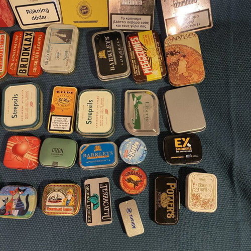 Metal Tin Collection like new