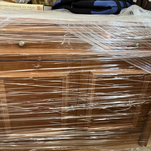 Wooden unit used, 10 pieces with display cabinets