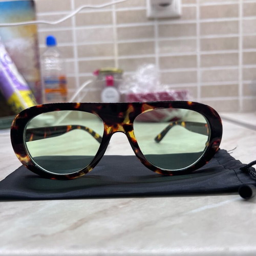 Sunglasses with green lenses tortoise new