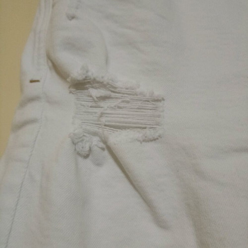 White denim bermuda shorts Pull & Bear like new