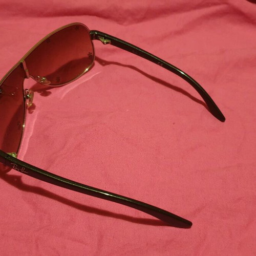 Ray Ban sunglasses for girls like new condition
