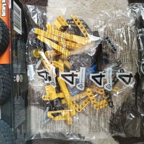 Lego Technic 8264 articulated truck new, complete set from 2009