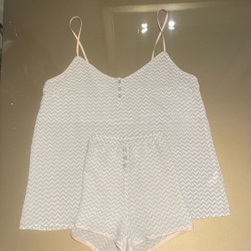 Women's pajamas like new, size S, white and gray