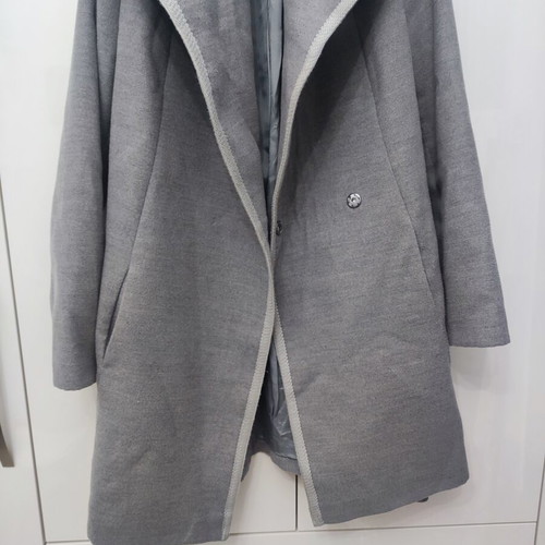 My T women's coat used, medium size, gray