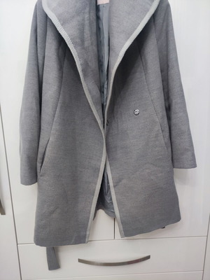 My T women's coat used, medium size, gray