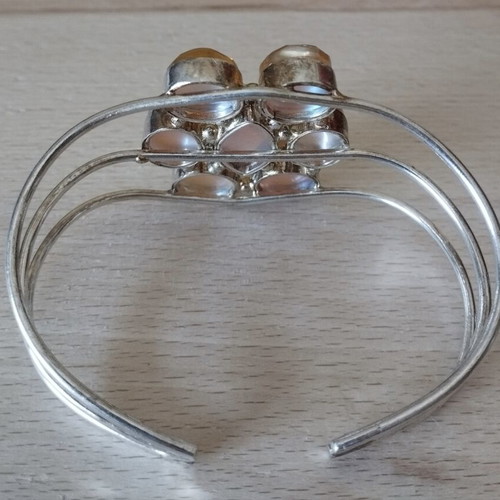 Handmade bracelet with sparkling yellow stones, like new