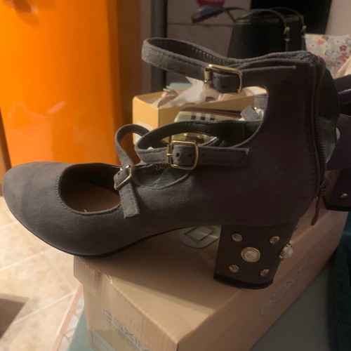 Melissa women's grey suede shoes like new with heels