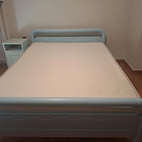 Semi-double bed and mattress 160x200 with bedside table