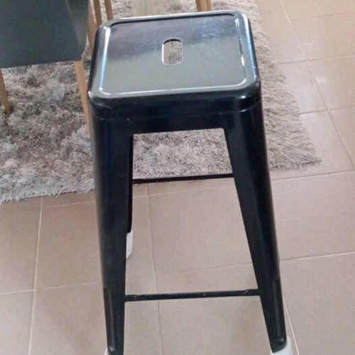 Stand table new with 5 stools