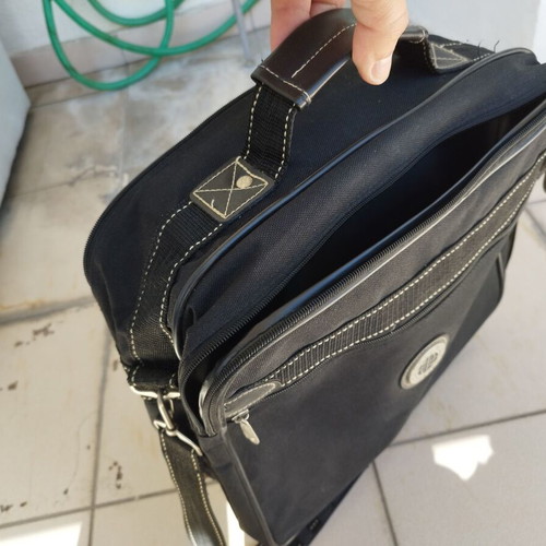 Briefcase bag like new, black