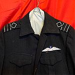  Στολή ‘’8β’’ Ιπτάμενου Επισμηναγού της Πολεμικής Αεροπορίας (90 ευρώ).
