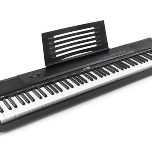 Max KB6 digital stage piano like new with 88 semi-weighted keys