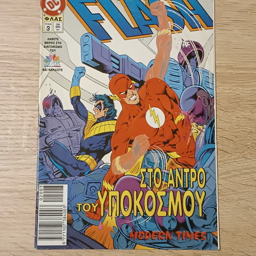 Flash comics pack of 2 issues Modern Times like new