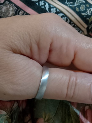 Vintage Premier Designs ring like new, silver
