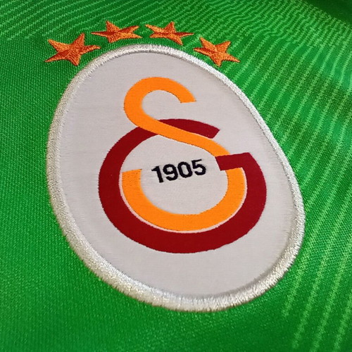 Galatasaray Istanbul Nike Football Shirt Size L Goalkeeper