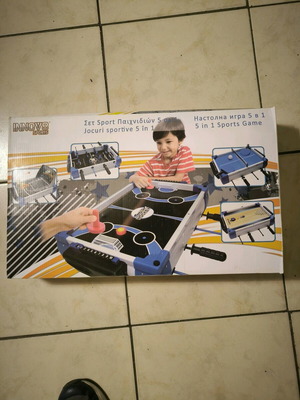 5 in 1 sport table game set like new