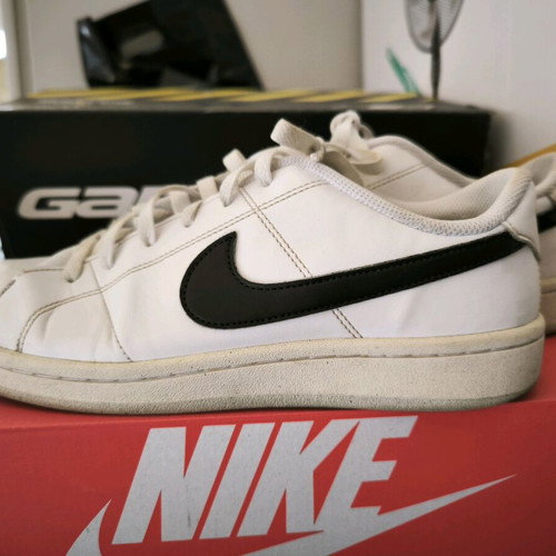 Nike Court Royale 2 Low sneakers used, size 42.5