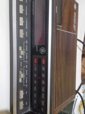 Vintage General Electric Radio Alarm Clock used
