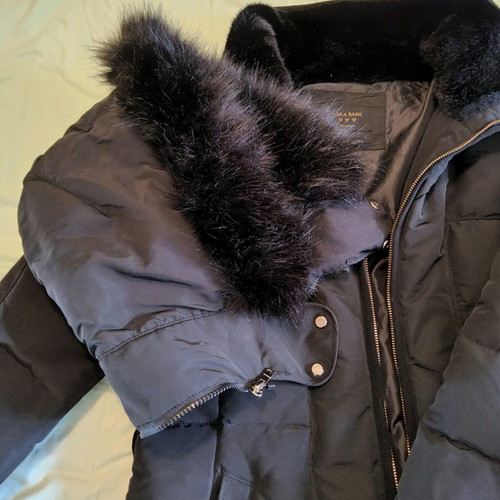 Zara women's coat size M used, black with hood