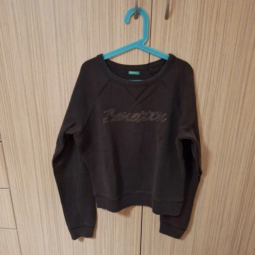 Benetton sweatshirt brown size S like new
