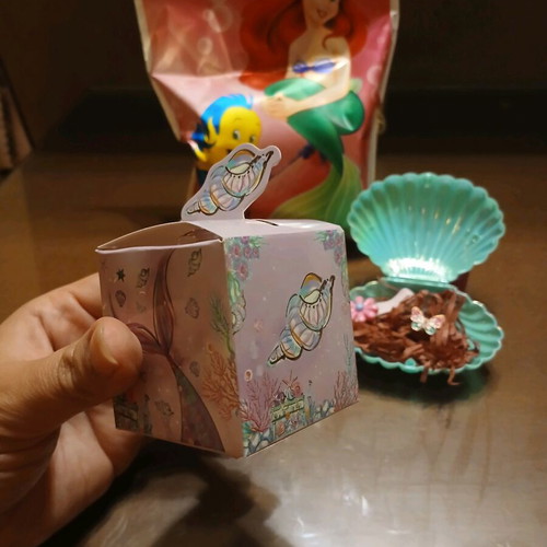 Mermaid gift bag new with ring, hairpin and candy box