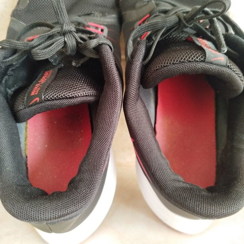 Nike running shoes size 45 used, black and red