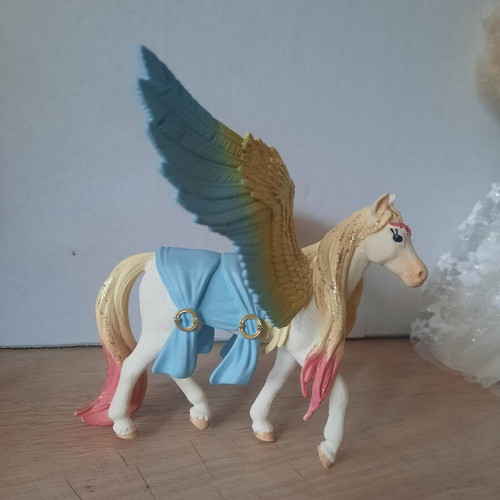 Schleich Bayala Glitter Pegasus model 70566 like new collectible figure