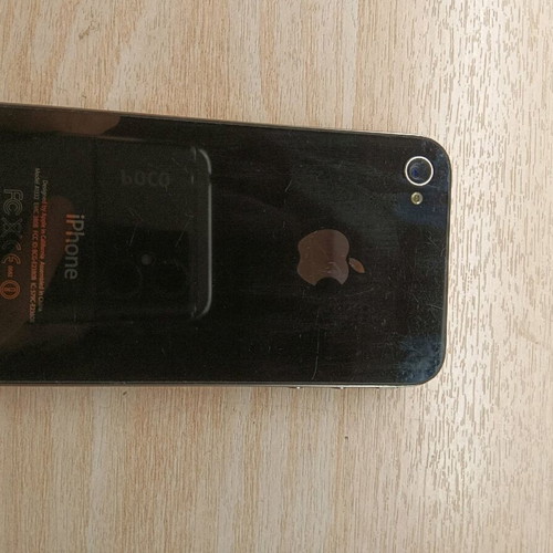 iPhone 4s used, mainly for spare parts with broken screen