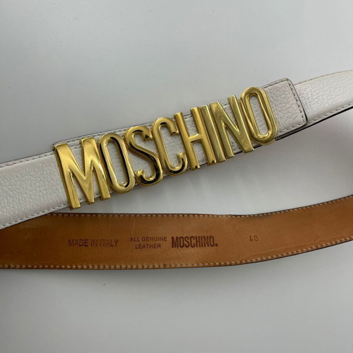 Moschino White Leather Logo Belt Size 40 like new