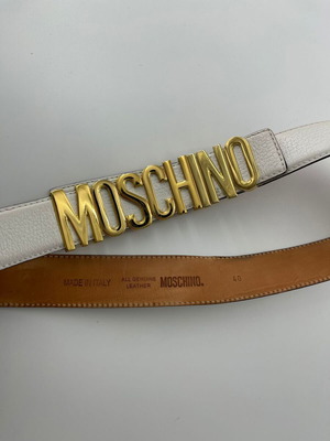 Moschino White Leather Logo Belt Size 40 like new