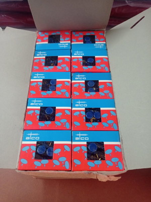 Blue pins new, pack of 50 boxes