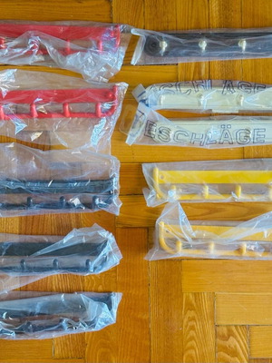 4-hook wall hangers with double-sided tape or screws, 24 cm