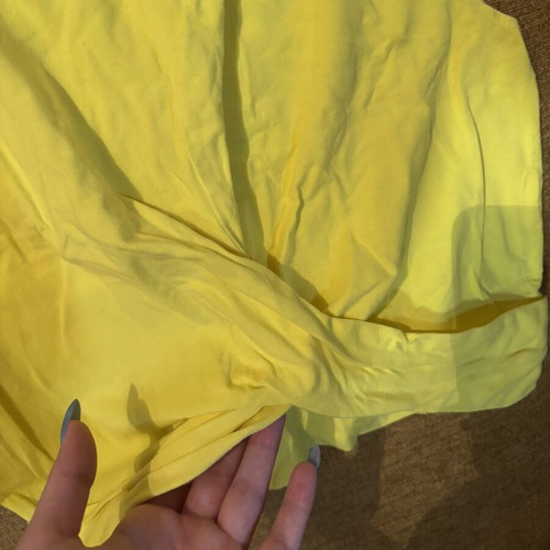 Yellow top size M like new