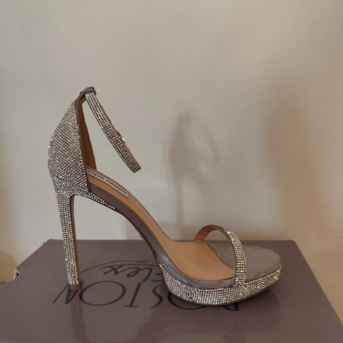 Steve Madden sandals used with rhinestones gray silver size 41