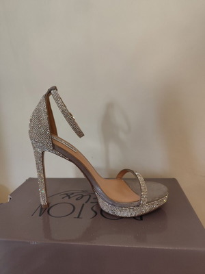 Steve Madden sandals used with rhinestones gray silver size 41
