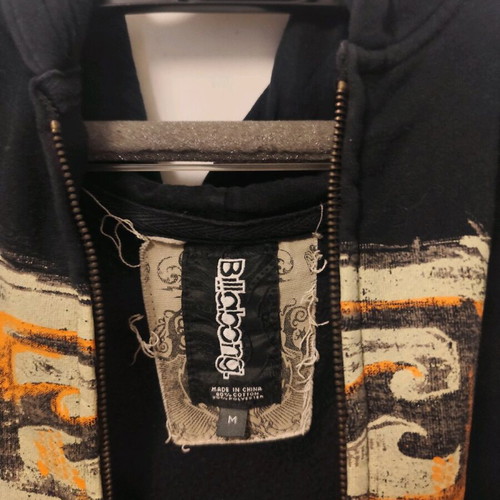 Billabong zip hoodie like new, size M, black multicolor