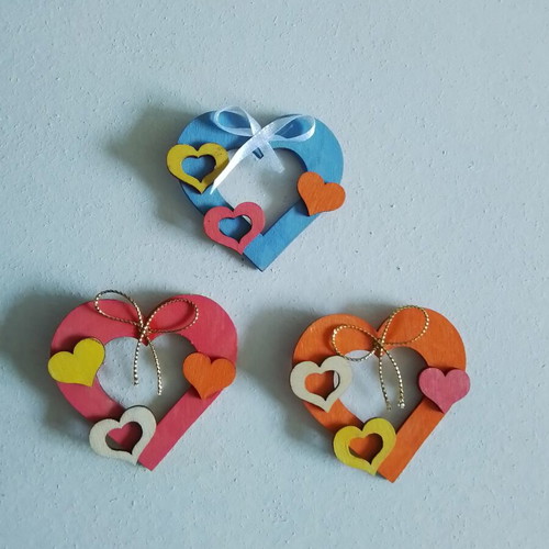 Handmade wooden fridge magnets set of 3 like new