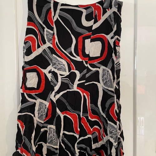 SANTI RQ vintage skirt used, knee length, abstract print, EU 52