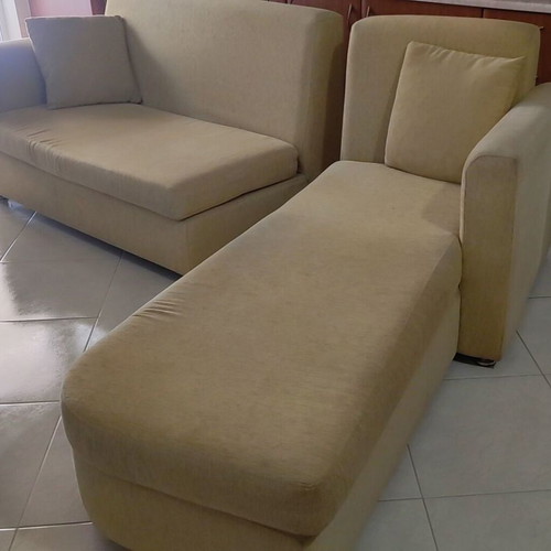 Living room sofa set like new, two pieces, corner design