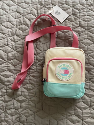 Tommy Hilfiger Youth Reporter Canvas crossbody bag new, pink and turquoise