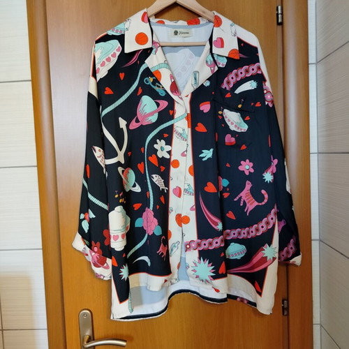Karavan colorful blouse like new, one size