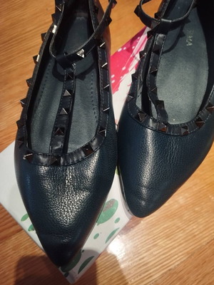 Blue ballerinas with studs like new, size 37