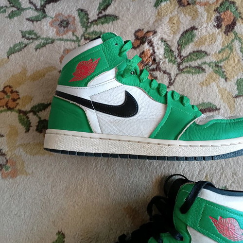 Jordan 1 High Lucky Green sneakers used size 41