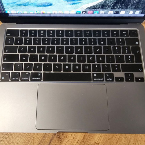 MacBook Air 13.6" M2 (2022) used, 8GB RAM, 256GB SSD, Space Gray, screen defect