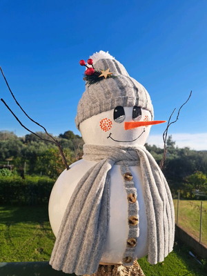 Χριστουγεννιάτικος χιονάνθρωπος καινούργιος, ύψος 50εκ από νεροκολοκύθες