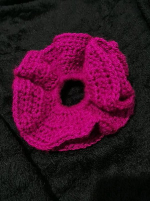Handmade scrunchy new, pink