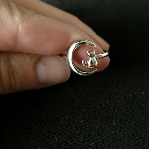 Silver ring cat on the moon new, one size