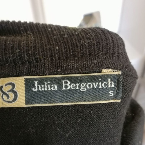 Julia Bergovich sweater size S used black