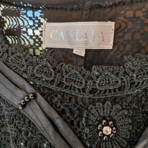 Black evening blouse with dense lace and design, new XL from Milan